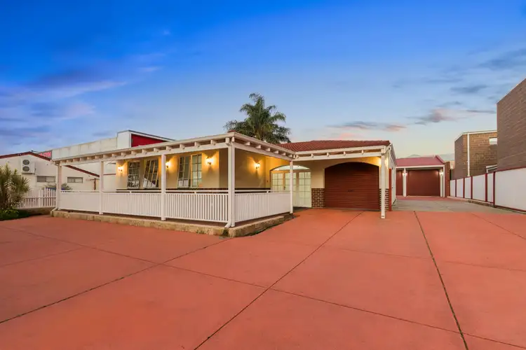 6 Blackburn Street