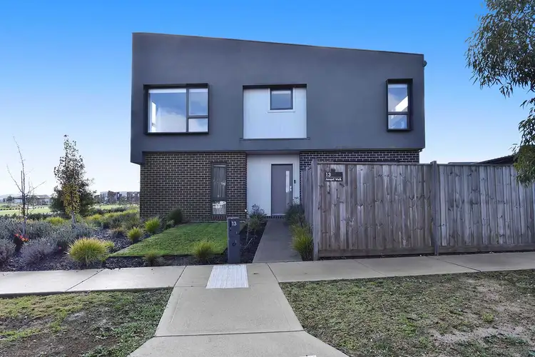 13 Jonquil Walk, Diggers Rest VIC 3427