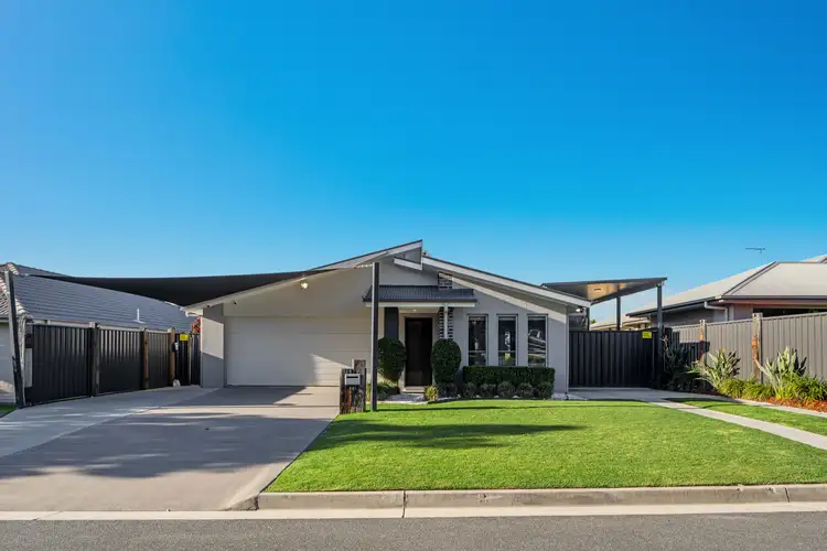 18 John Crescent, Pimpama QLD 4209
