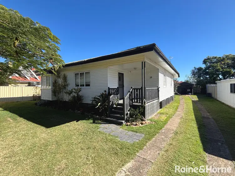 25 South Street, Wondai QLD 4606