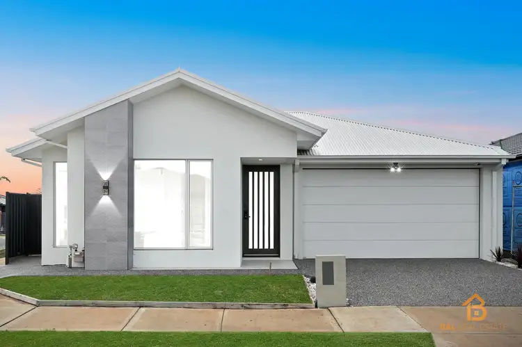 80 Bluebottle Parade, Rockbank VIC 3335