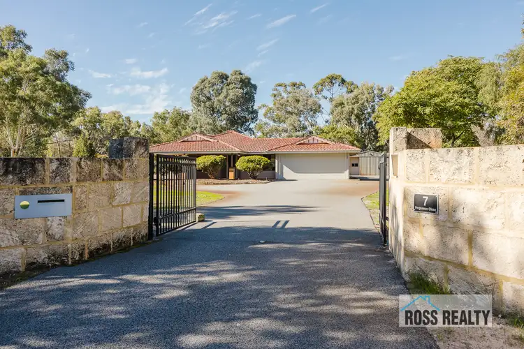 7 Fergusson Close, West Swan WA 6055