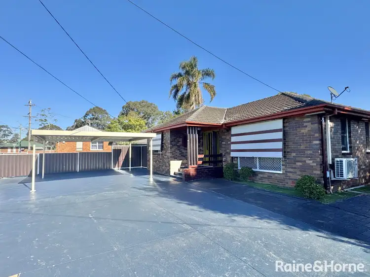 40 Halmahera Crescent, Lethbridge Park NSW 2770