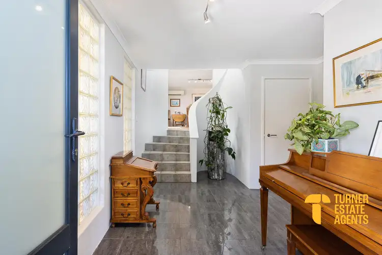 8 Beard Street, Beaconsfield WA 6162