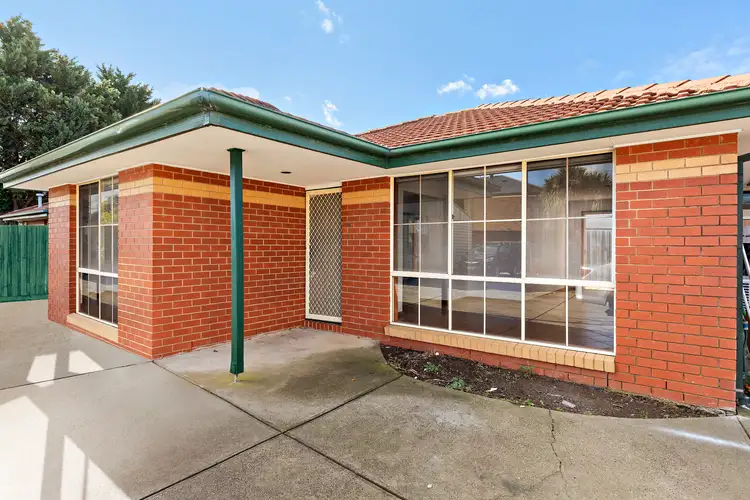 2/92 Hertford Road, Sunshine VIC 3020