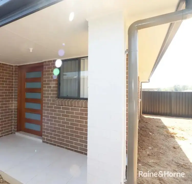 17A Crowley Boulevard, Claymore NSW 2559