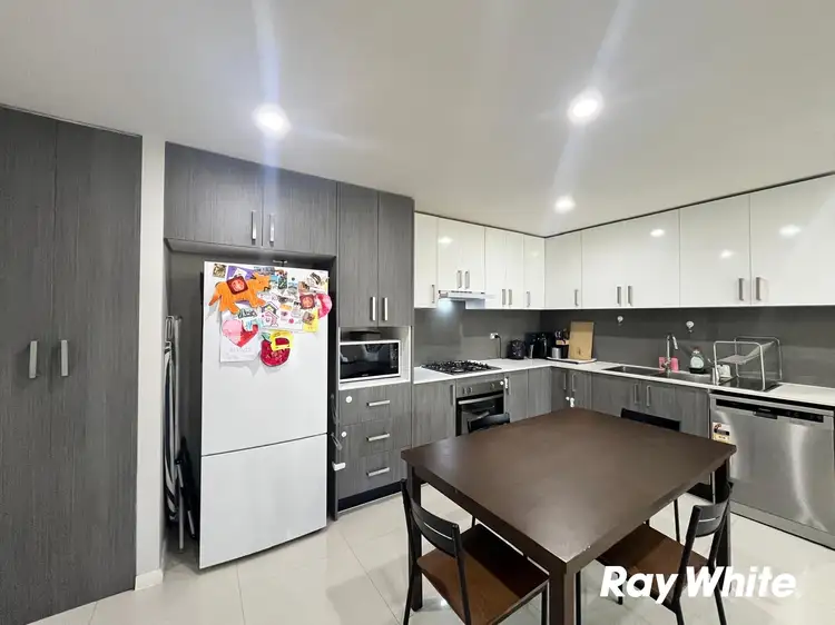 A206/10 Junia Avenue, Toongabbie NSW 2146