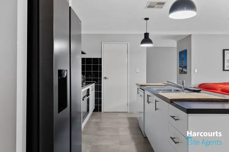 Seventh view of Homely house listing, 94 Sapphire Chase, Wellard WA 6170