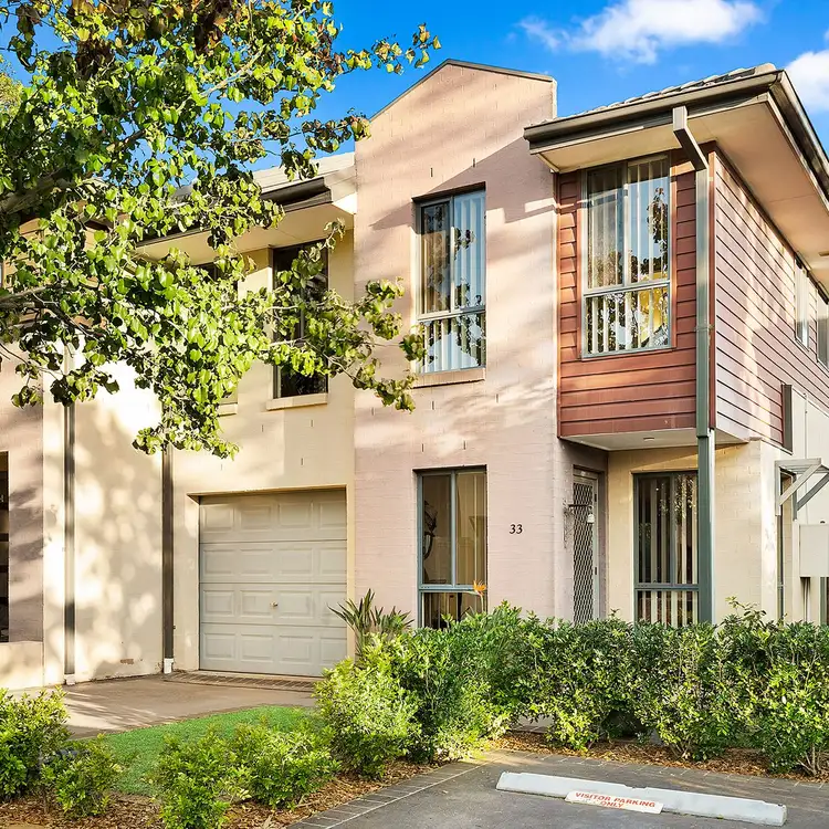 33 Tree Top Circuit, Quakers Hill NSW 2763