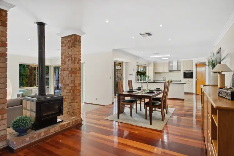 5 Dux Court, Duncraig WA 6023