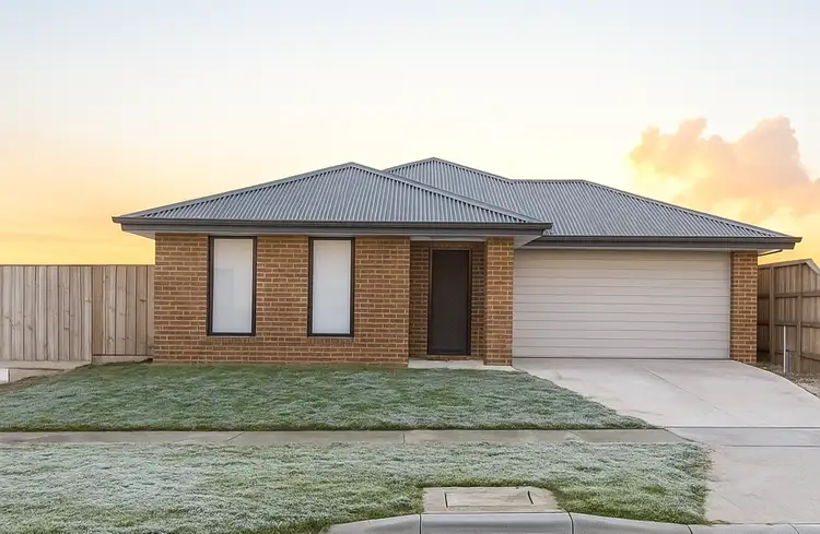26 Napoleon Boulevard, Moe VIC 3825