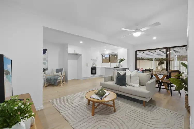 Sixth view of Homely house listing, 2/7 Morinda Way, Labrador QLD 4215