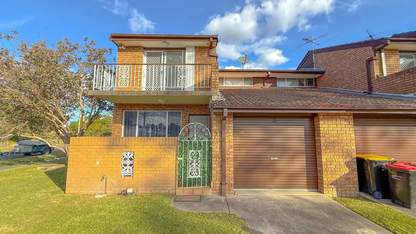 Main view of Homely townhouse listing, 7/2 William Street, Lurnea NSW 2170