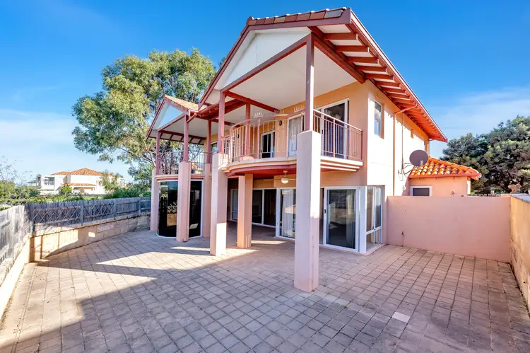 Fifth view of Homely house listing, 2 Ocean point Close, Port Kennedy WA 6172