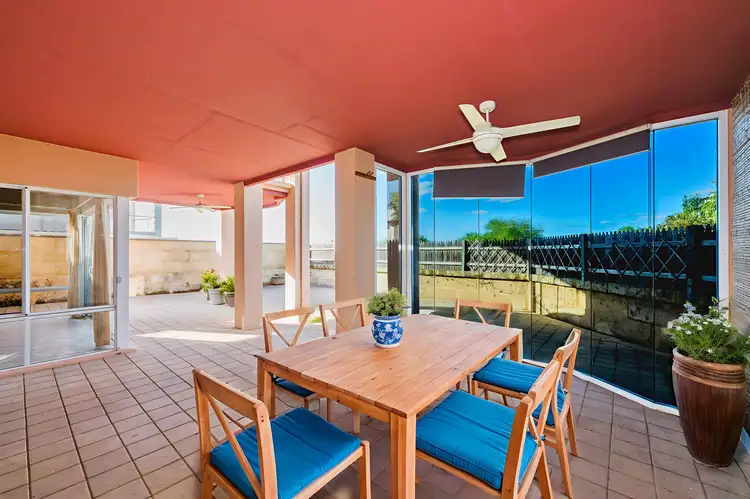 Sixth view of Homely house listing, 2 Ocean point Close, Port Kennedy WA 6172