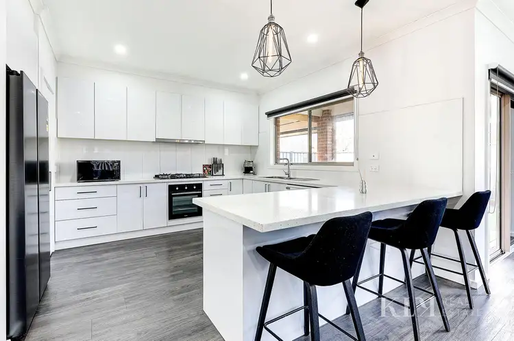 Fourth view of Homely house listing, 6 Lemon Myrtle Way, Craigieburn VIC 3064