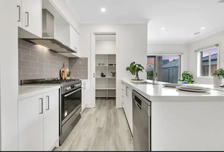 Fourth view of Homely house listing, 4 Tierra Circuit, Wollert VIC 3750