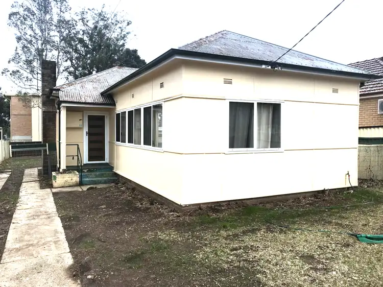 11 Mimosa Road, Greenacre NSW 2190