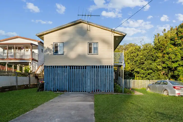 17 Bratchford Crescent