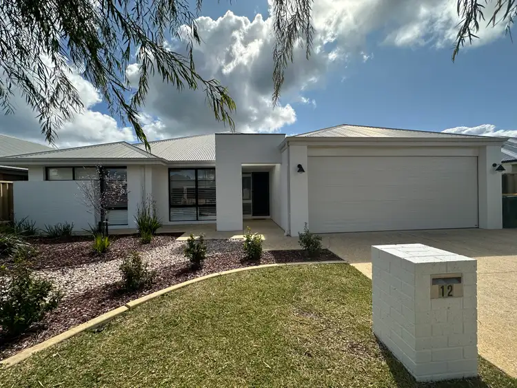 12 Mistral Bend, Yalyalup WA 6280