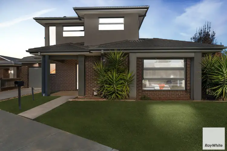 13 Jardine Drive, Fraser Rise VIC 3336