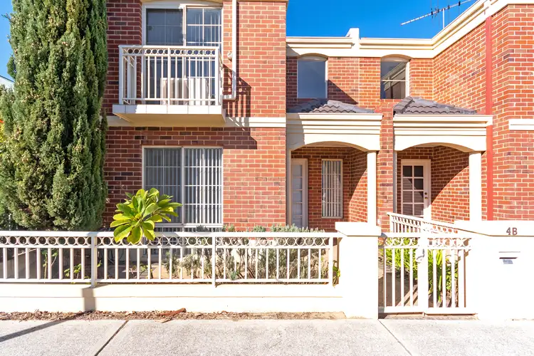 4B St Pauls Crescent, Joondalup WA 6027