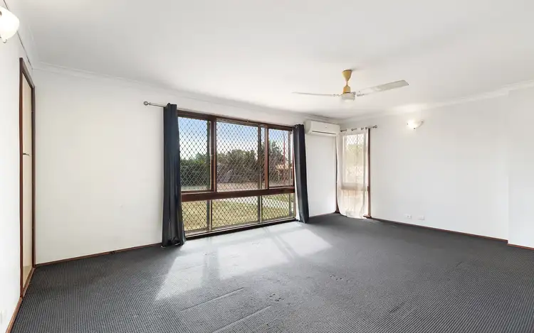 Second view of Homely house listing, 23 Dolphin Way, Bulgarra WA 6714