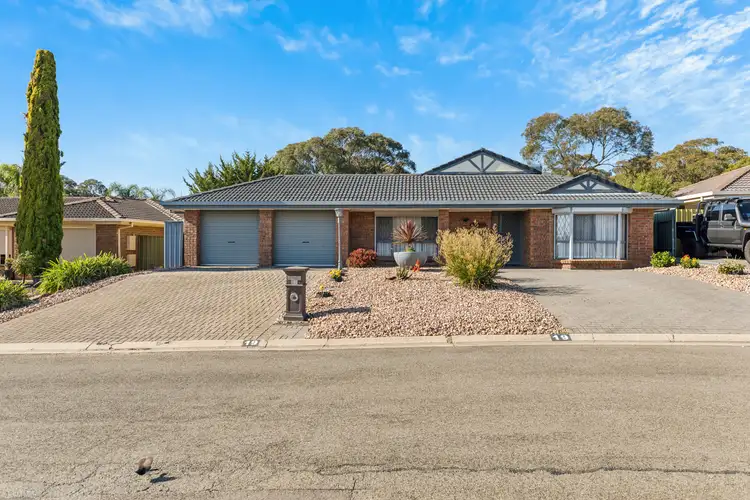 19 Tobin Crescent, Woodcroft SA 5162