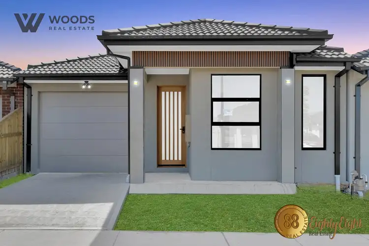 18 Uttar Way, Rockbank VIC 3335