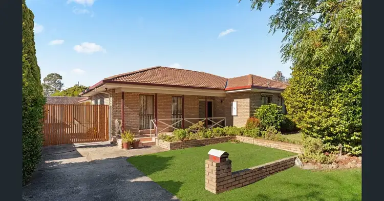 10 Frances Court, Cranbourne VIC 3977