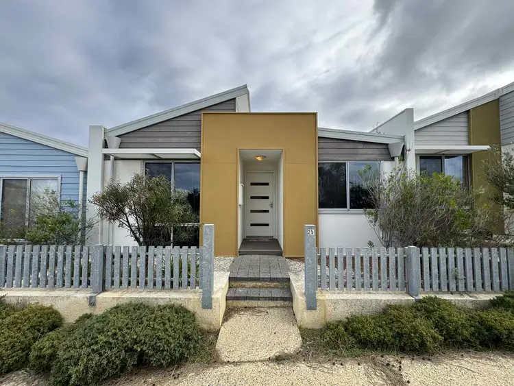 25 Broach Way, Alkimos WA 6038
