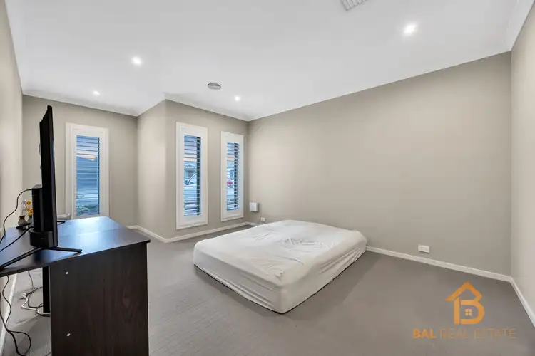 Sixth view of Homely house listing, 4 Winona Circuit, Tarneit VIC 3029