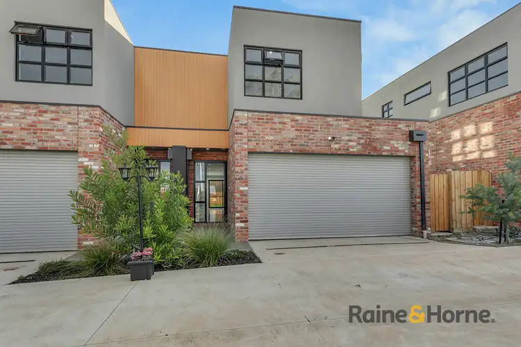15 Rihanna Street