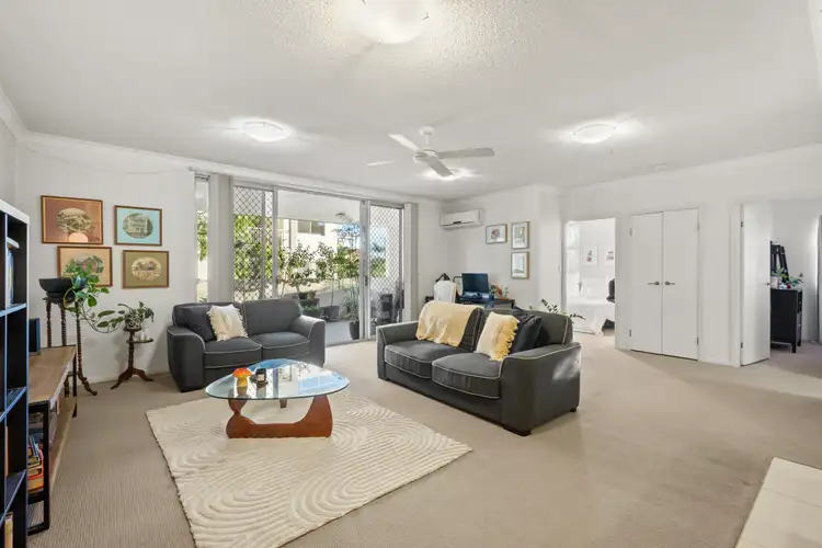 24 Westacott Street