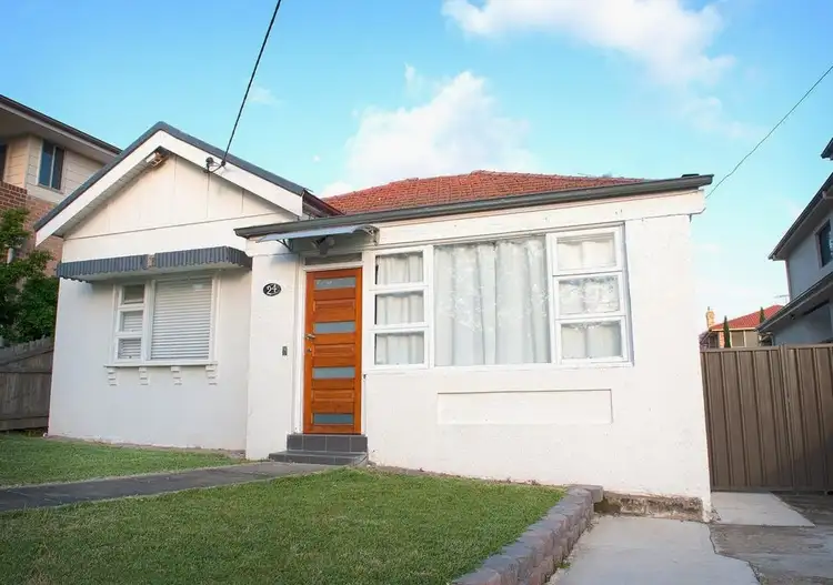 24 Holmwood Avenue, Strathfield South NSW 2136