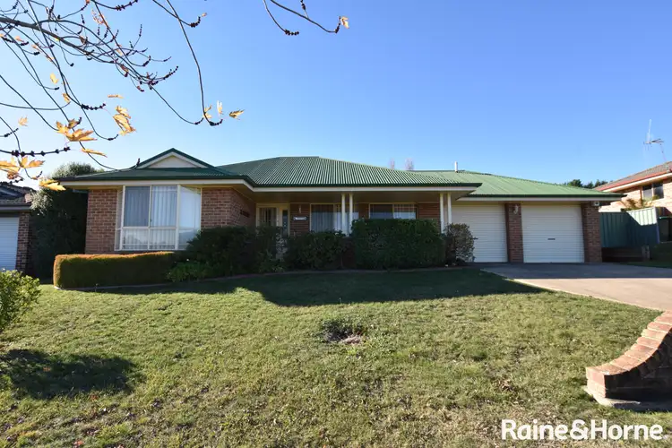 14 Coombes Place, Orange NSW 2800