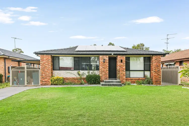 2 Cowper Circle, Quakers Hill NSW 2763