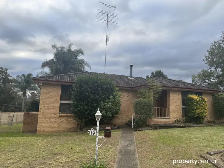 19 Scenic Circuit, Cranebrook NSW 2749
