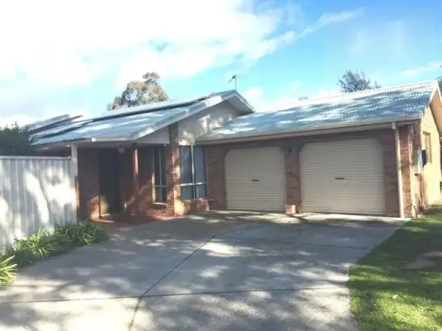 4 Peninsular Court, Thurgoona NSW 2640