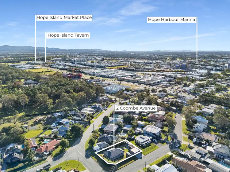 2 Coombe Avenue, Hope Island QLD 4212