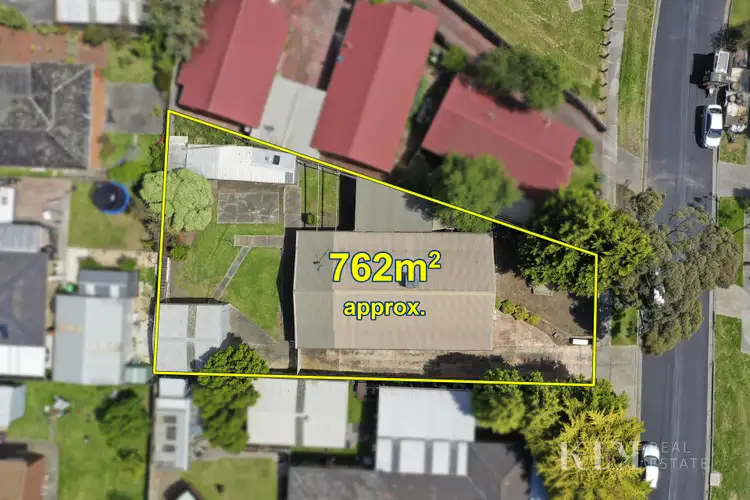 5 Chinnock Court, Craigieburn VIC 3064