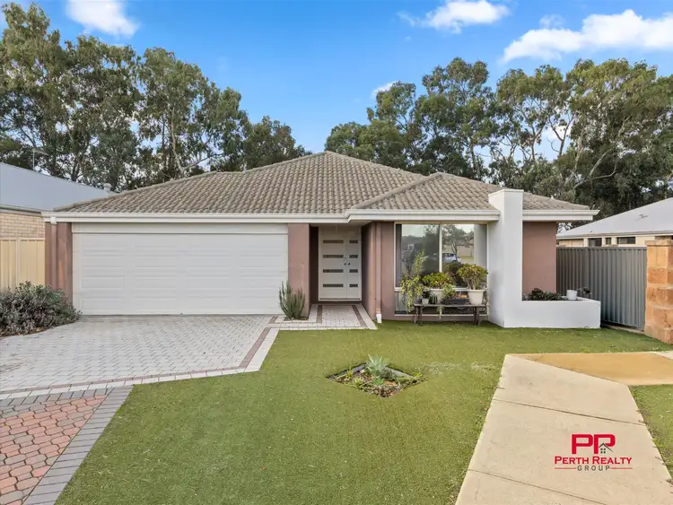 16 Gilman Court, Piara Waters WA 6112