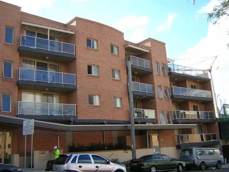 8/97 Anzac Avenue, West Ryde NSW 2114