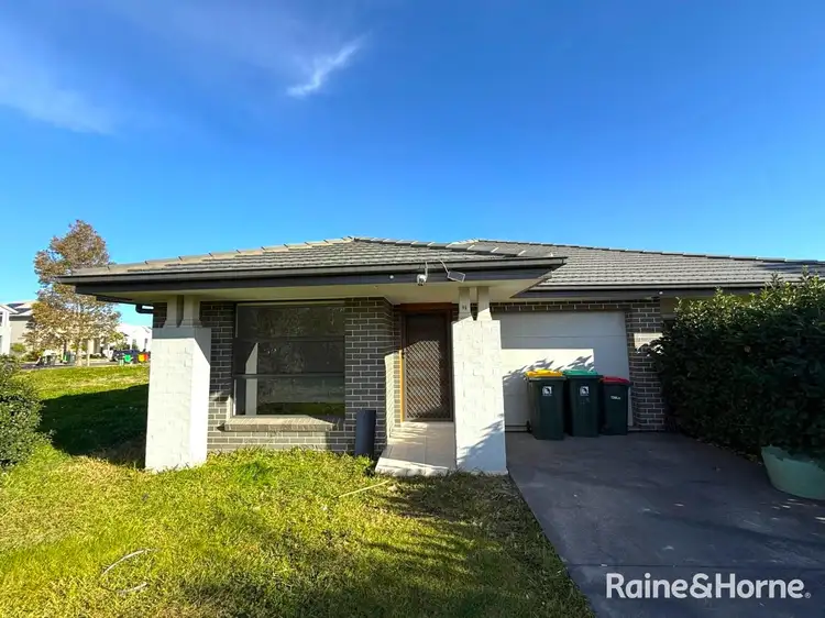 96B Easton Avenue, Spring Farm NSW 2570