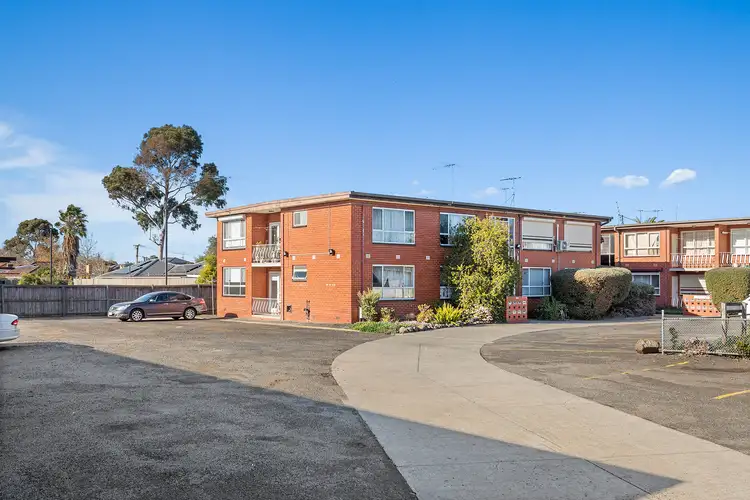 16/437 Ballarat Road, Sunshine VIC 3020
