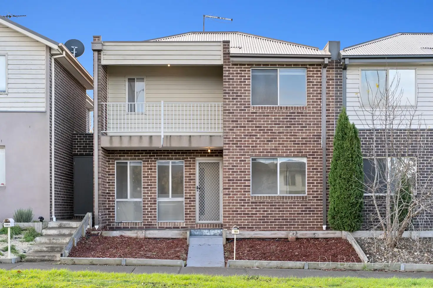 Main view of Homely townhouse listing, 186 Grand Boulevard, Craigieburn VIC 3064