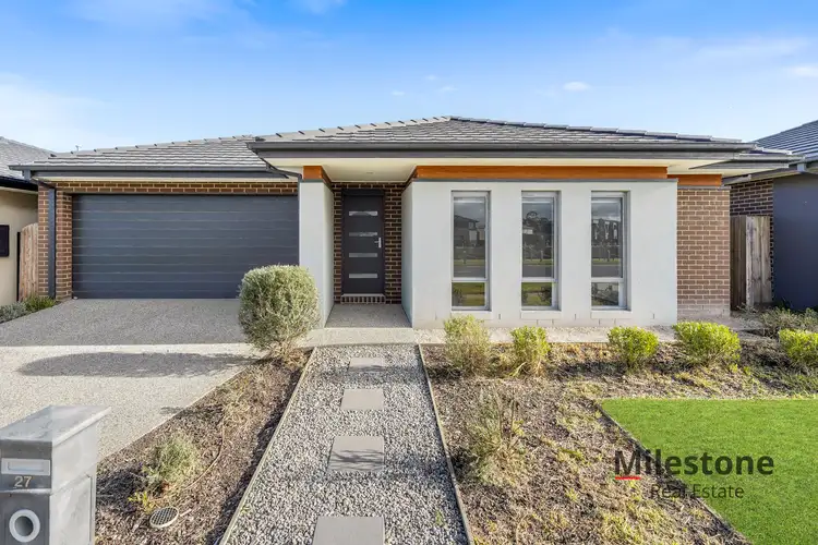 27 Smiths Lane, Clyde North VIC 3978