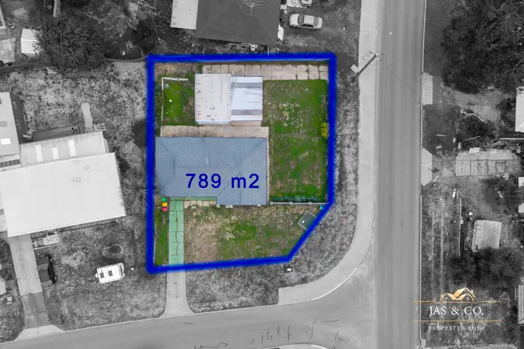 2 Madden Way, Parmelia WA 6167