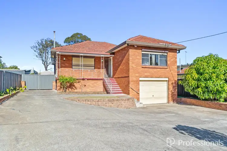 144 Hoxton Park Road