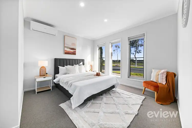 Sixth view of Homely house listing, 29 Showbridge Way, Werribee VIC 3030
